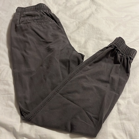 Hollister high rise joggers - Picture 2 of 3